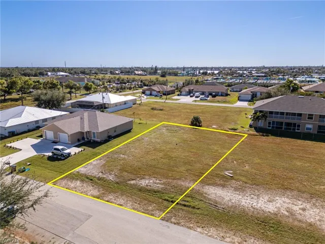 256 SW 3rd  ST, Cape Coral, FL 33991