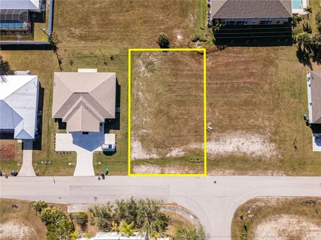 256 SW 3rd  ST, Cape Coral, FL 33991