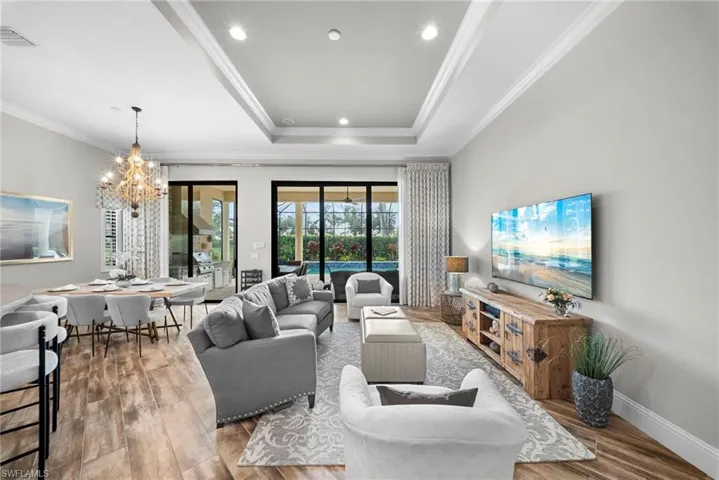 6502 Roma Way, Naples, Florida 34113