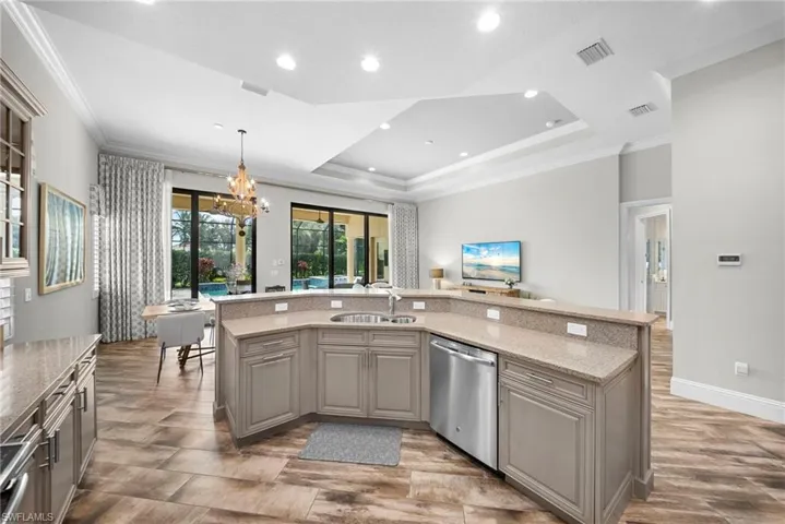 6502 Roma Way, Naples, Florida 34113