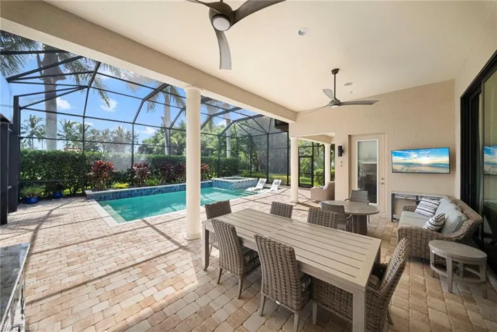 6502 Roma Way, Naples, Florida 34113