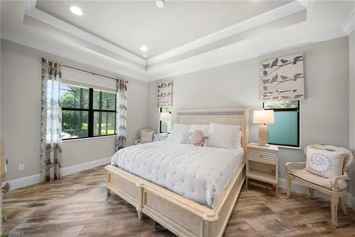 6502 Roma Way, Naples, Florida 34113