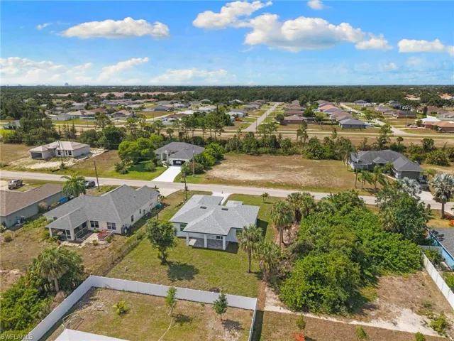 1337 NE 33rd  ST, Cape Coral, FL 33909