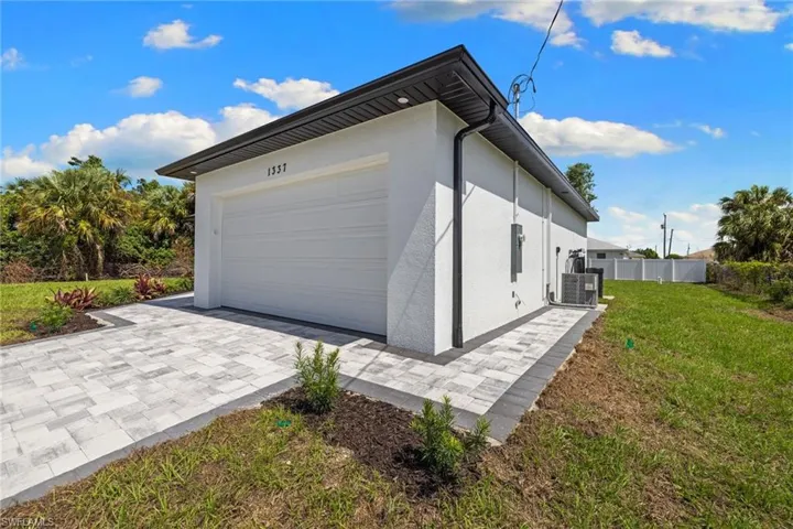 1337 NE 33rd  ST, Cape Coral, FL 33909