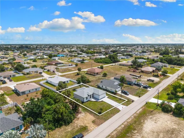1337 NE 33rd  ST, Cape Coral, FL 33909