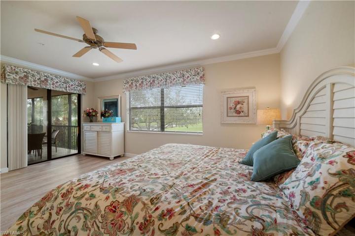 10554 Smokehouse Bay DR # 201, NAPLES FL 34120