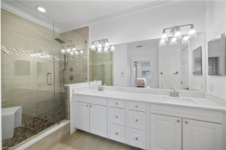 10554 Smokehouse Bay DR # 201, NAPLES FL 34120