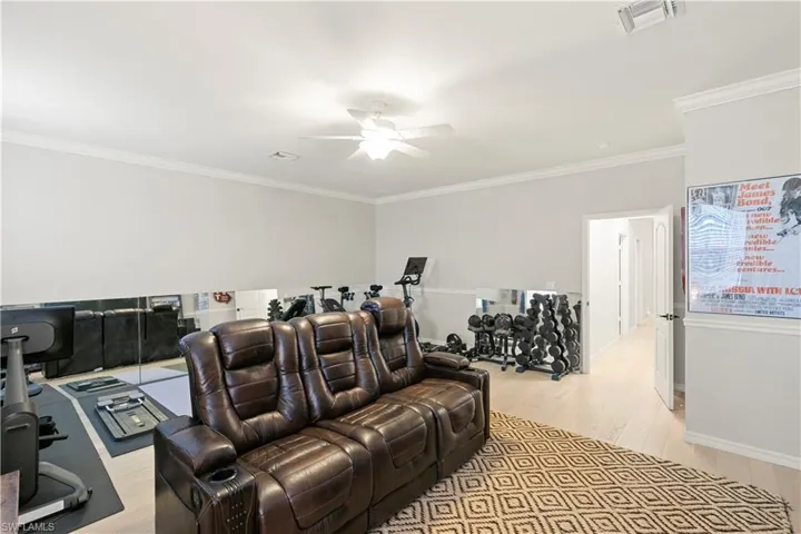 8503  Laurel Lakes  CV, Naples, FL 34119