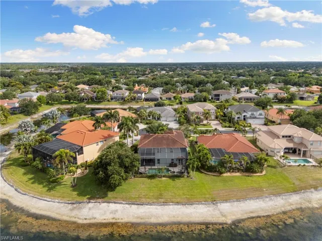 8503  Laurel Lakes  CV, Naples, FL 34119