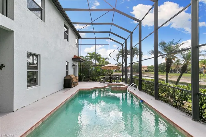 8503  Laurel Lakes  CV, Naples, FL 34119