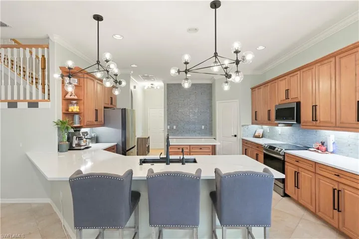 8503  Laurel Lakes  CV, Naples, FL 34119