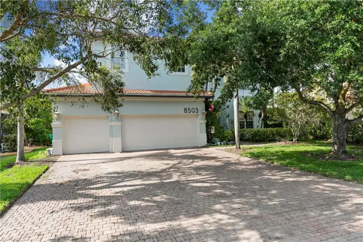 8503  Laurel Lakes  CV, Naples, FL 34119