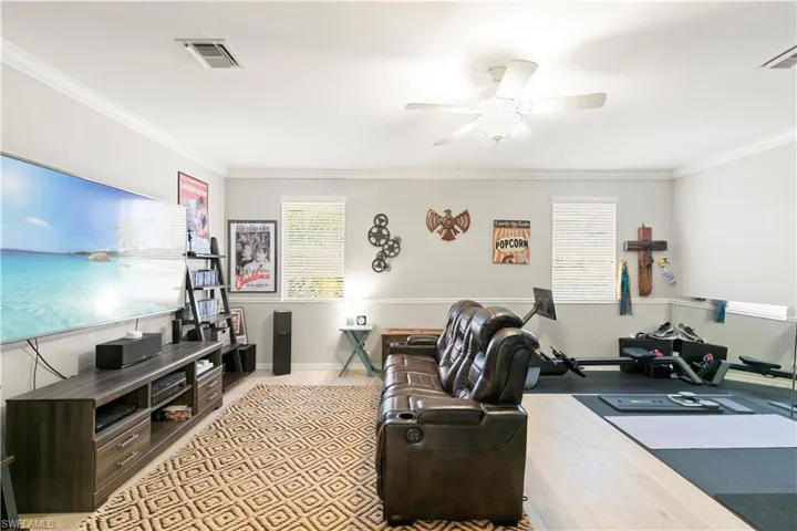 8503  Laurel Lakes  CV, Naples, FL 34119