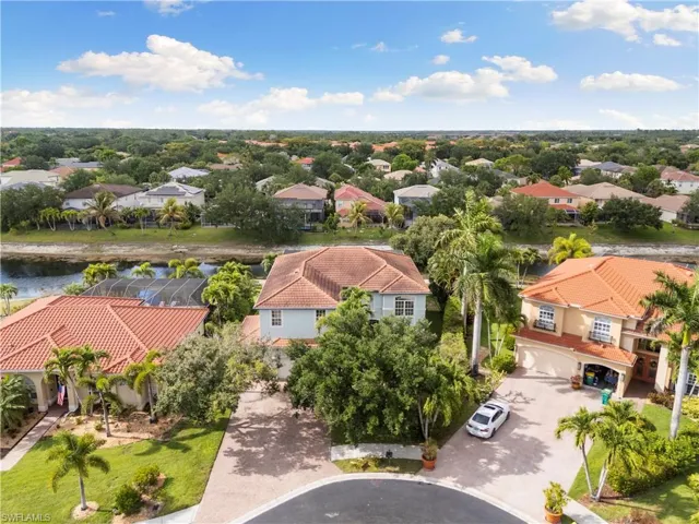 8503  Laurel Lakes  CV, Naples, FL 34119
