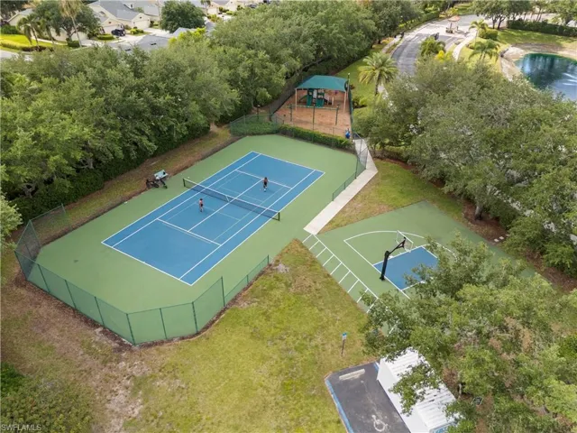 8503  Laurel Lakes  CV, Naples, FL 34119
