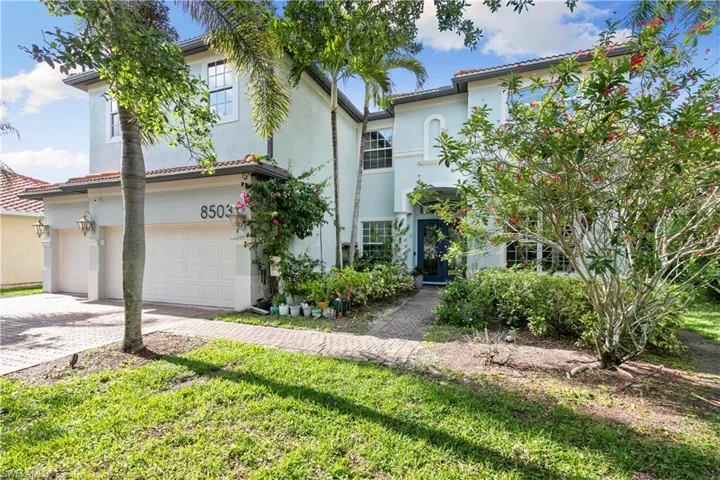 8503  Laurel Lakes  CV, Naples, FL 34119