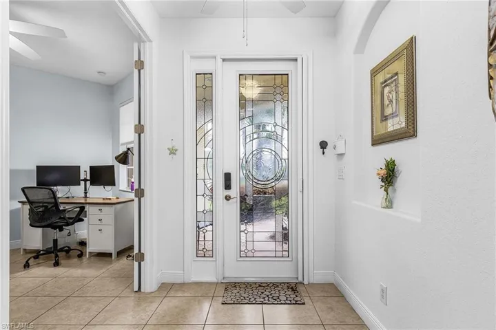 Sin-lit Foyer entrance