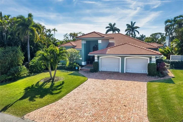 130 Montrose Dr, Fort Myers, Florida 33919