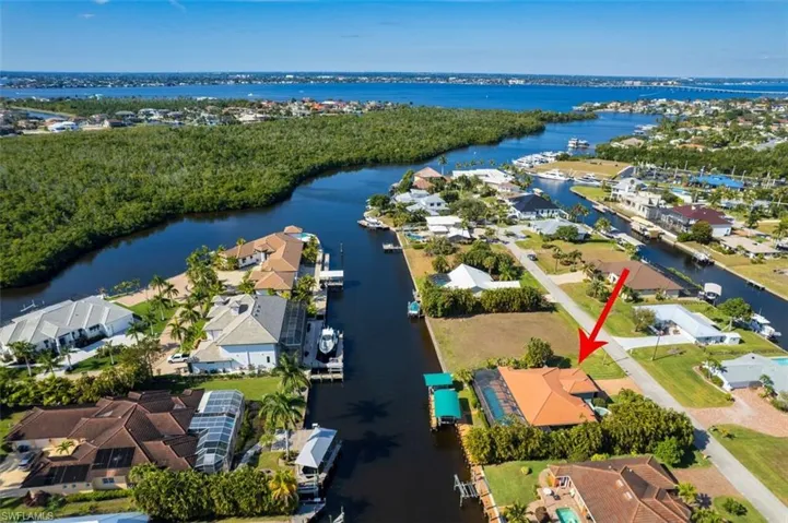 130 Montrose Dr, Fort Myers, Florida 33919