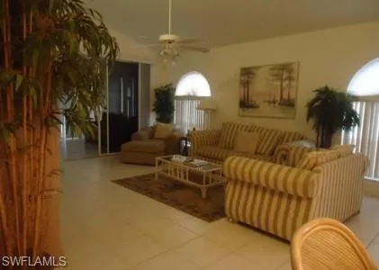566 110th Ave N, Naples, Florida 34108