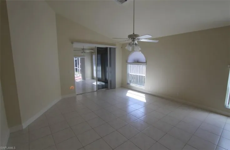 566 110th Ave N, Naples, Florida 34108