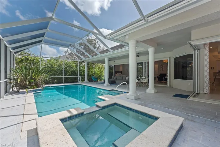 2271  Hawksridge  DR, Naples, FL 34105