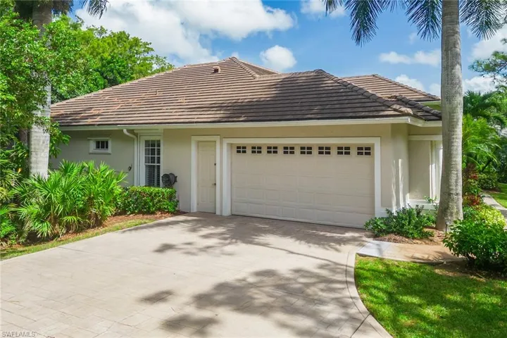 2271  Hawksridge  DR, Naples, FL 34105