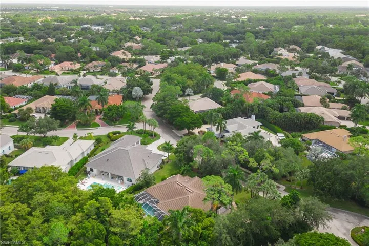 2271  Hawksridge  DR, Naples, FL 34105