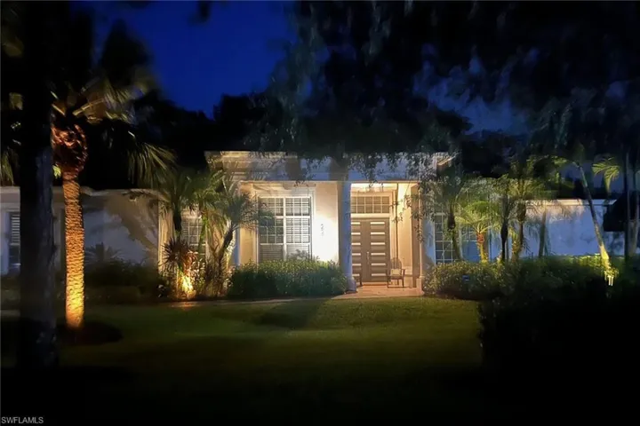 2271  Hawksridge  DR, Naples, FL 34105