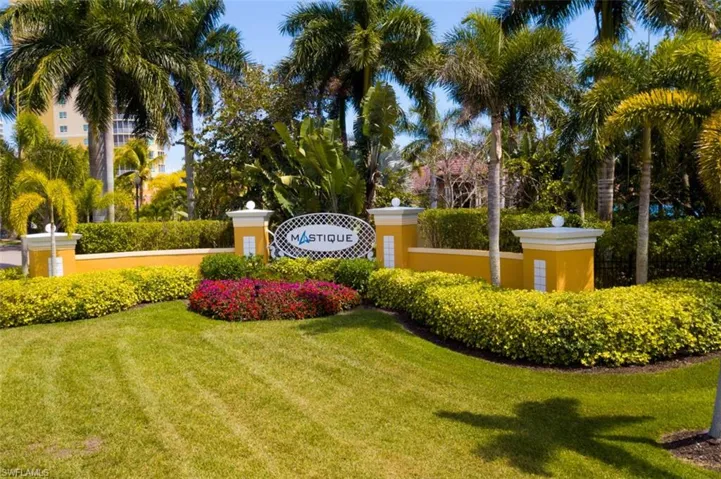 Lush_tropical_landscape
