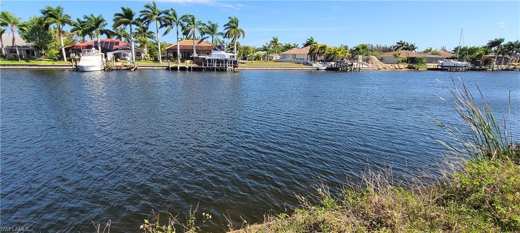 2927 SW 26th ST, CAPE CORAL FL 33914