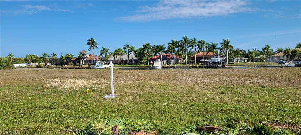 2927 SW 26th ST, CAPE CORAL FL 33914