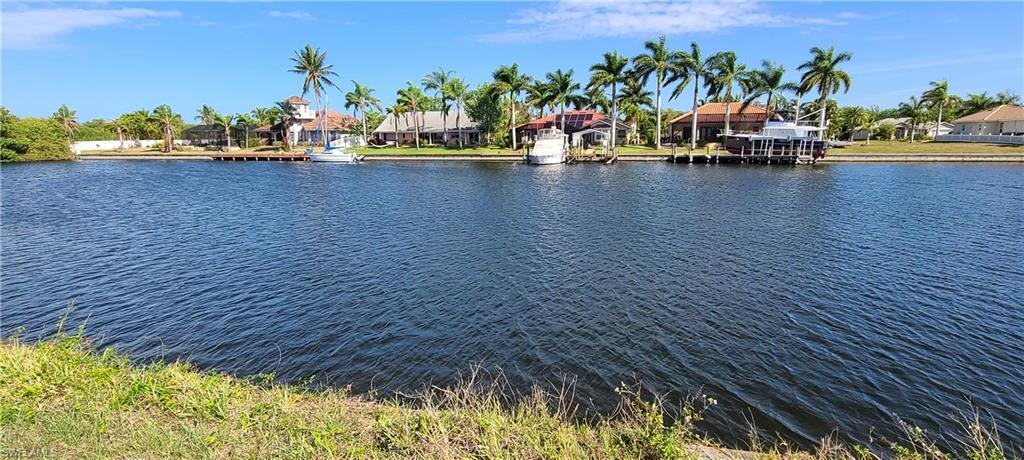 2927 SW 26th ST, CAPE CORAL FL 33914