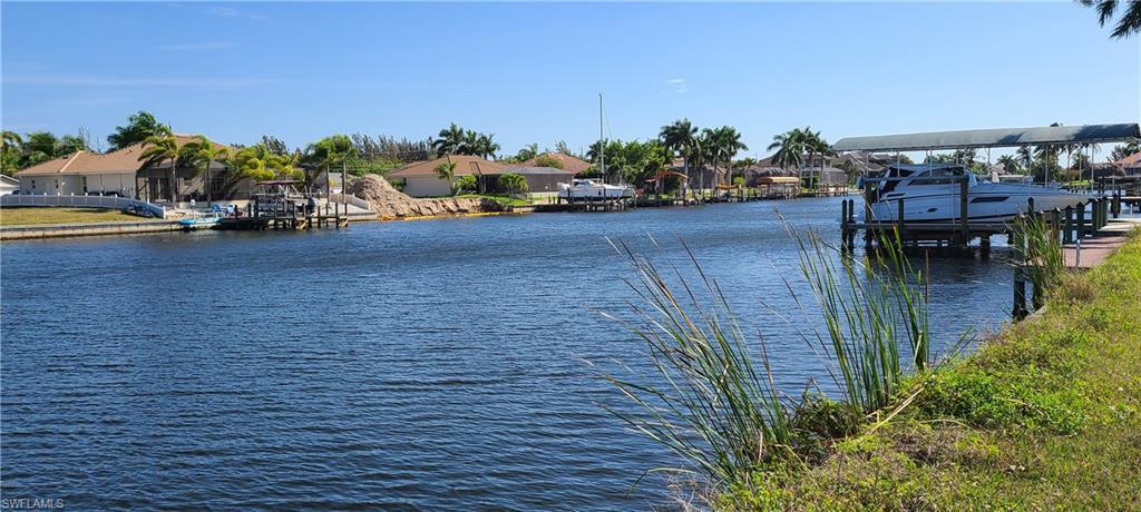 2927 SW 26th ST, CAPE CORAL FL 33914