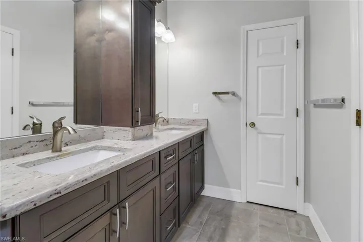 2110 SE 10th  TER, Cape Coral, FL 33990