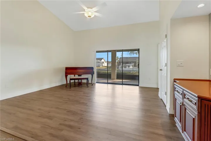 2110 SE 10th  TER, Cape Coral, FL 33990