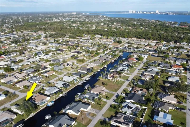 2110 SE 10th  TER, Cape Coral, FL 33990