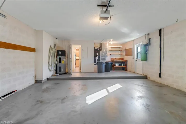 2110 SE 10th  TER, Cape Coral, FL 33990