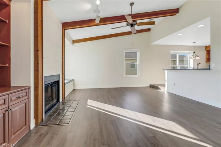 2110 SE 10th  TER, Cape Coral, FL 33990