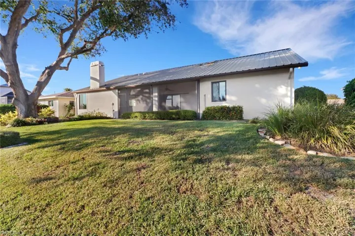 2110 SE 10th  TER, Cape Coral, FL 33990