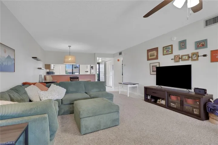 5741  Gage  LN, Naples, FL 34113