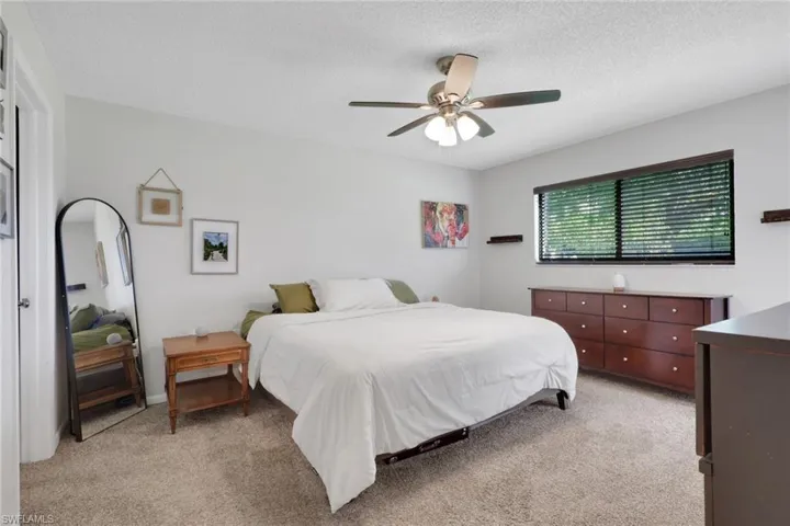 5741  Gage  LN, Naples, FL 34113