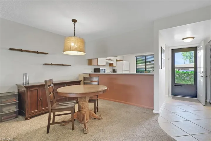 5741  Gage  LN, Naples, FL 34113