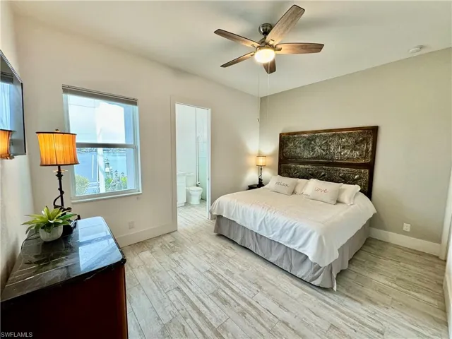 Guest room with private pool Bath