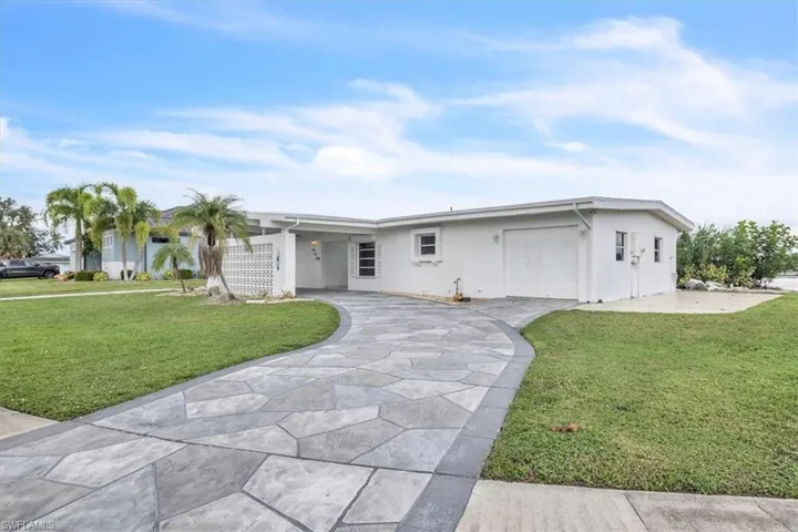 168 Morgan Ln Se, Port Charlotte, Florida 33952