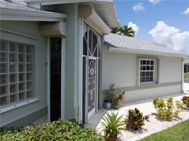 View of side of home