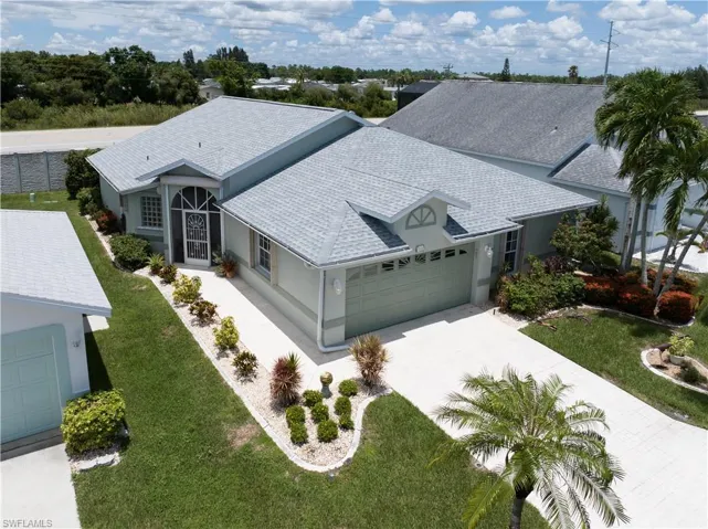 3762  Sabal Springs  BLVD, North Fort Myers, FL 33917