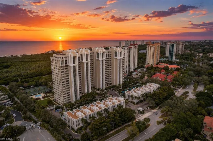 7117 Pelican Bay Blvd 1408, Naples, Florida 34108