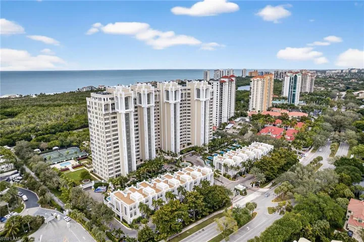 7117 Pelican Bay Blvd 1408, Naples, Florida 34108