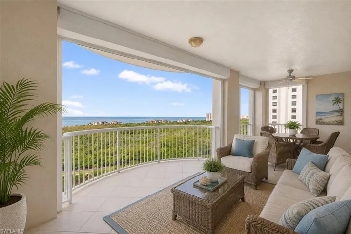7117 Pelican Bay Blvd 1408, Naples, Florida 34108